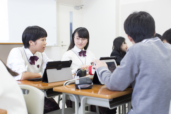 八王子学園_プレゼン資料をテキパキと作っていく