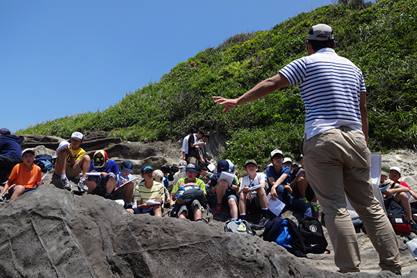 世田谷学園_城ヶ島の「自然観察会」にて