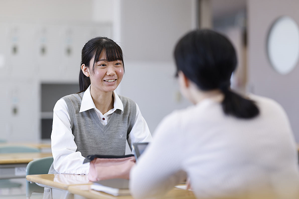 中村_進路志望や性格など、さまざまな角度から緻密に把握した上で先生とマッチングし、丁寧な指導が行われています