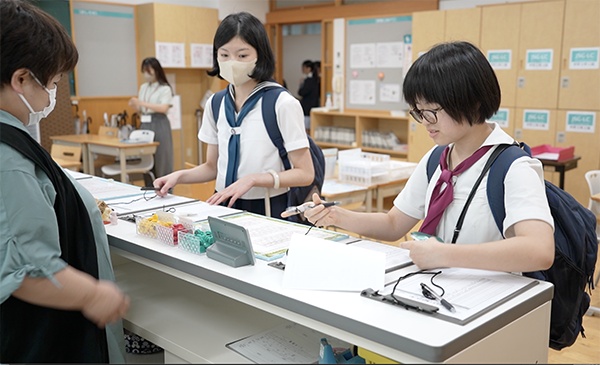 女子聖学院_「JSGラーニングセンター」は18:20まで利用可能