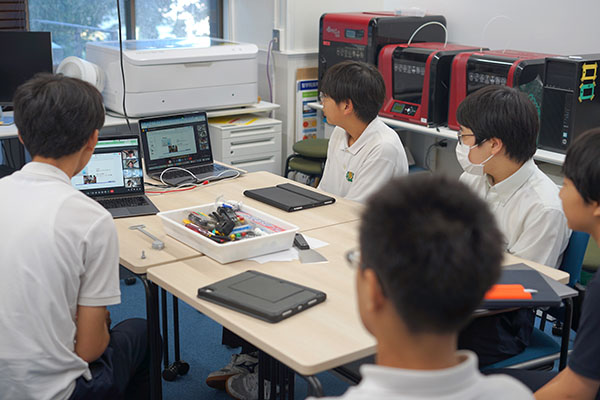 聖学院_神奈川大学の学生団体とオンラインものづくり交流会も実施