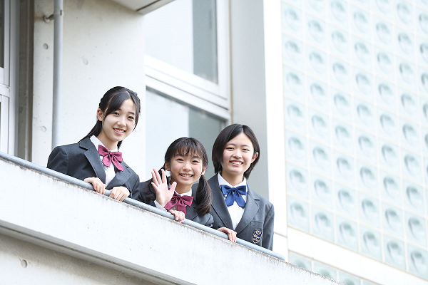 鷗友学園女子中学高等学校2025